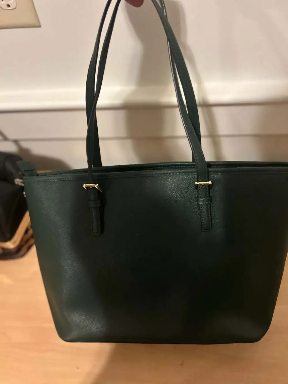 Michael Kors Jet Set Saffiano Leather Tote Bag